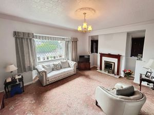 Lounge- click for photo gallery